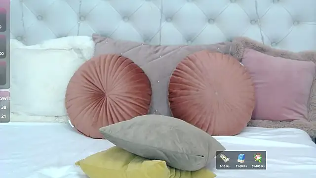 VioletUmi online show from 02.28.25