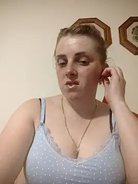 Snapshot of CoddessCrystal chatting on 06.21.26 CoddessCrystal online show from 06.21.26