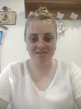 Snapshot of CoddessCrystal chatting on 06.25.26 CoddessCrystal online show from 06.25.26