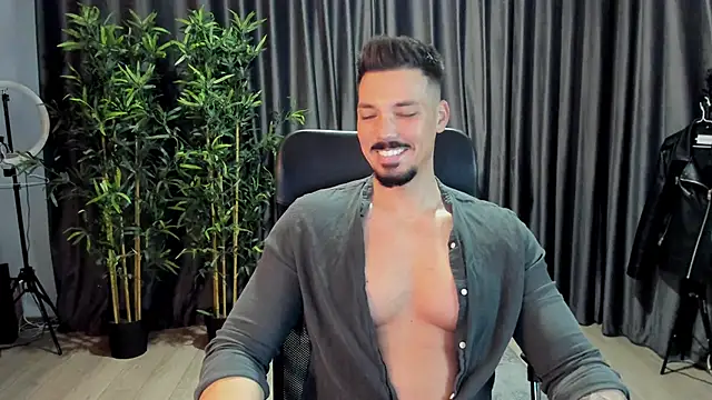 Snapshot of HaydenSpearss chatting on 12.07.24 HaydenSpearss online show from 12.07.24