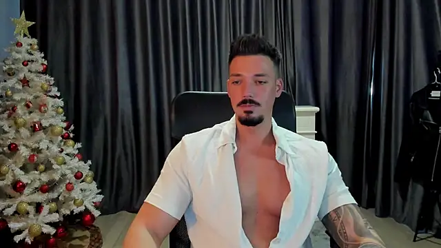 Snapshot of HaydenSpearss chatting on 12.18.24 HaydenSpearss online show from 12.18.24