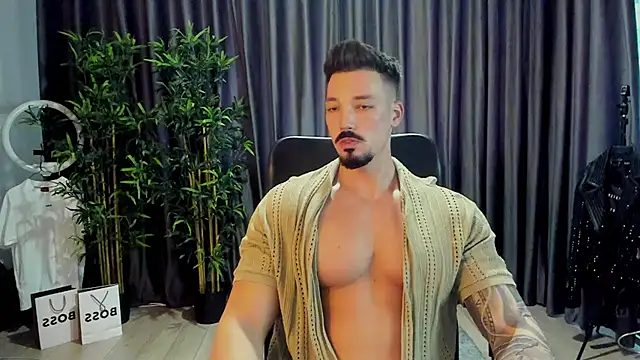 Snapshot of HaydenSpearss chatting on 10.12.25 HaydenSpearss online show from 10.12.25