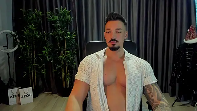 Snapshot of HaydenSpearss chatting on 11.22.25 HaydenSpearss online show from 11.22.25