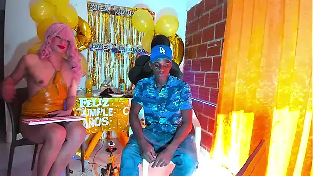 blackWhite hot online show from 11.21.25