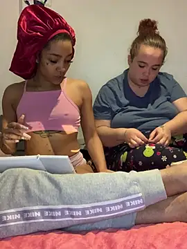 Laanegraofficial  online show from 04.08.26