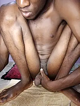 Snapshot of devepole chatting on 02.13.25 devepole online show from 02.13.25