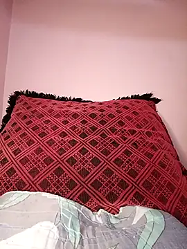 Snapshot of devepole chatting on 09.16.25 devepole online show from 09.16.25