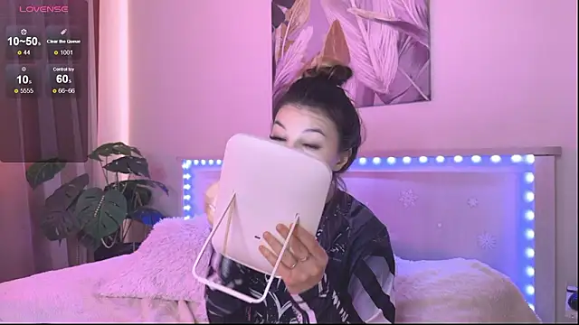 Snapshot of Veronica_leal chatting on 03.21.26 Veronica leal online show from 03.21.26