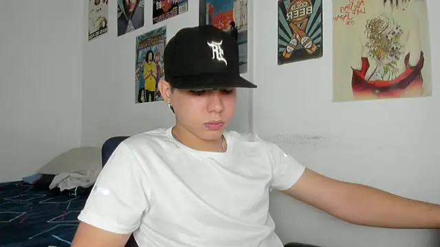 Snapshot of nathan_x1 chatting on 11.11.25 nathan x1 online show from 11.11.25