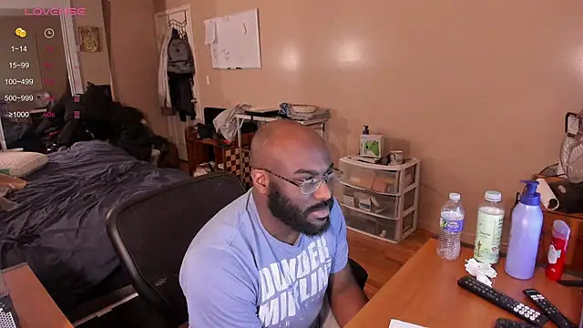 MrChuckDailyXXX online show from 02.10.25