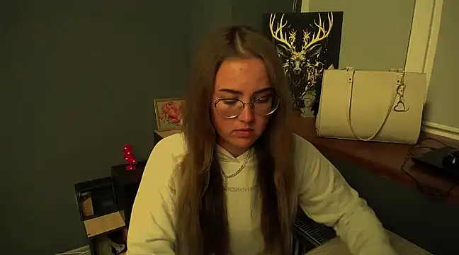 luxie milady online show from 12.04.24