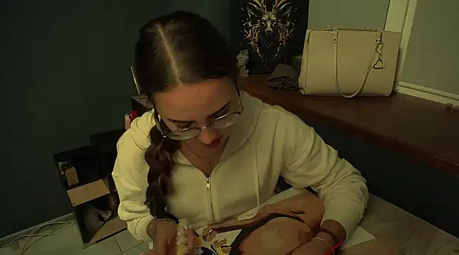 luxie milady online show from 12.15.24