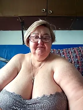 Snapshot of Awn290668 chatting on 09.14.25 Awn290668 online show from 09.14.25