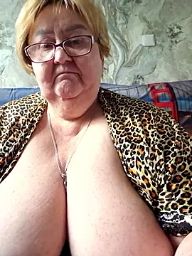 Snapshot of Awn290668 chatting on 04.21.26 Awn290668 online show from 04.21.26