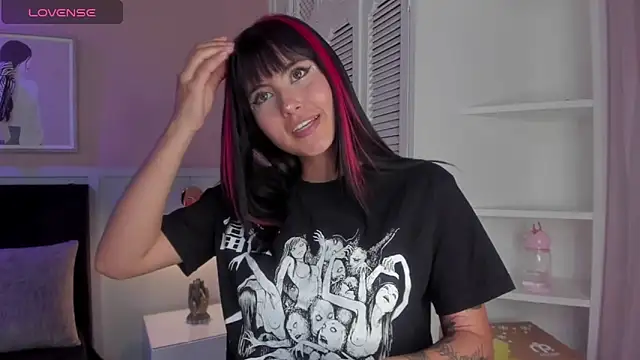 naoko kirino online show from 01.04.25