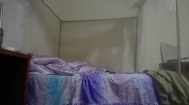 kisstoyousoon2024 online show from 01.12.25