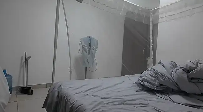 kisstoyousoon2024 online show from 03.06.25