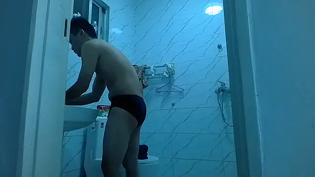 kisstoyousoon2024 online show from 03.19.25