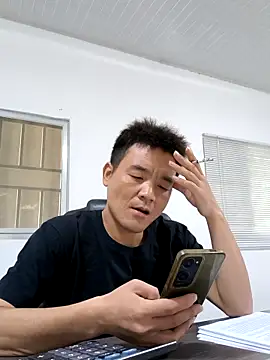 kisstoyousoon2024 online show from 09.11.25