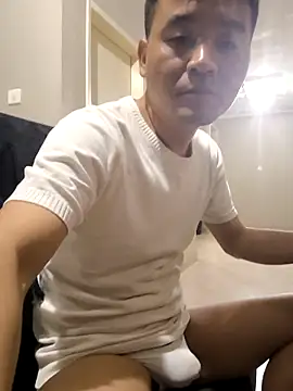 kisstoyousoon2024 online show from 10.01.25