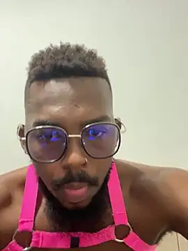 Snapshot of Destrozador415 chatting on 02.04.25 Destrozador415 online show from 02.04.25