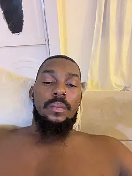 Snapshot of Destrozador415 chatting on 02.24.25 Destrozador415 online show from 02.24.25