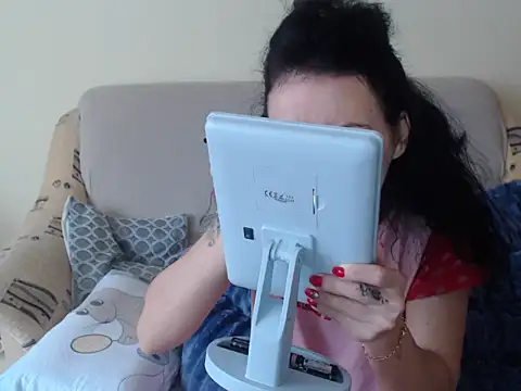 Emmatoo online show from 02.07.26