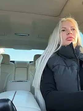 Snapshot of Jessy_Jo chatting on 10.31.25 Jessy Jo online show from 10.31.25