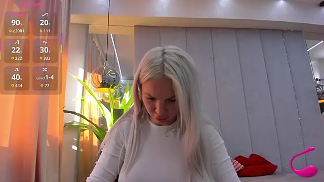 Snapshot of Jessy_Jo chatting on 11.01.25 Jessy Jo online show from 11.01.25