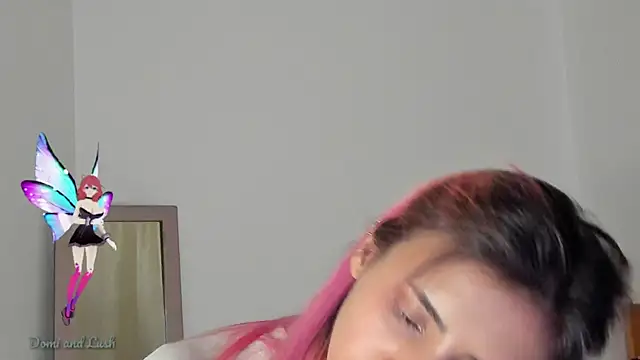 Snapshot of linnie_ chatting on 02.27.25 linnie online show from 02.27.25