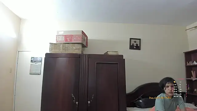 Snapshot of linnie_ chatting on 02.28.26 linnie online show from 02.28.26