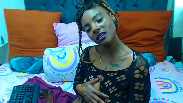 SAVAGExBOO online show from 02.06.25