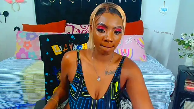 SAVAGExBOO online show from 09.10.25