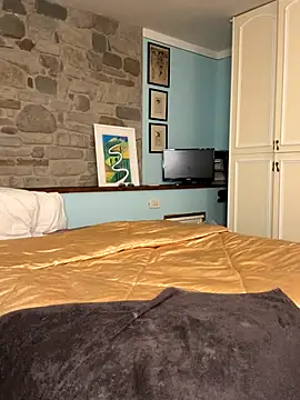 Eyline online show from 09.23.25