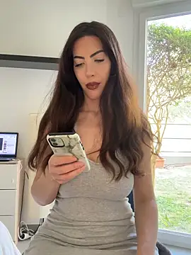 Eyline online show from 04.02.26