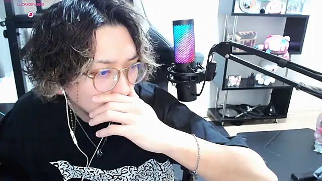 Shizukuu online show from 03.23.25