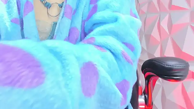 Snapshot of meribeth303av chatting on 11.27.25 meribeth303av online show from 11.27.25