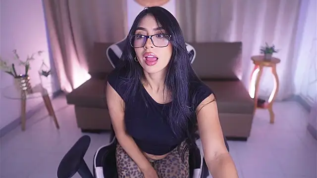 Sara albrecht online show from 03.11.25