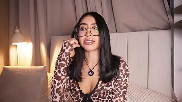 Sara albrecht online show from 03.14.26