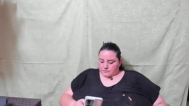 tetasgrandes karol online show from 12.21.25