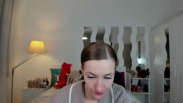 KateRedgar online show from 03.21.25