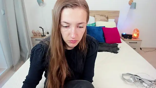 KateRedgar online show from 09.28.25