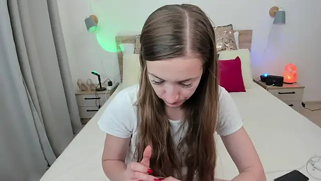 KateRedgar online show from 10.23.25