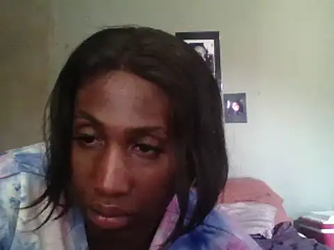 Snapshot of Moorella1 chatting on 03.07.25 Moorella1 online show from 03.07.25