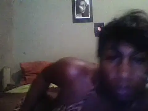 Snapshot of Moorella1 chatting on 03.11.25 Moorella1 online show from 03.11.25