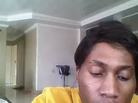 Snapshot of Moorella1 chatting on 03.18.25 Moorella1 online show from 03.18.25