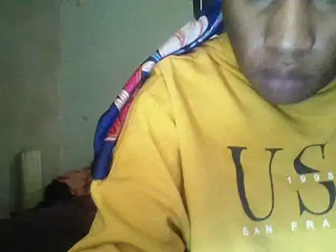 Snapshot of Moorella1 chatting on 03.19.25 Moorella1 online show from 03.19.25