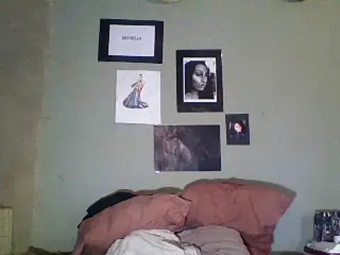 Snapshot of Moorella1 chatting on 03.20.25 Moorella1 online show from 03.20.25