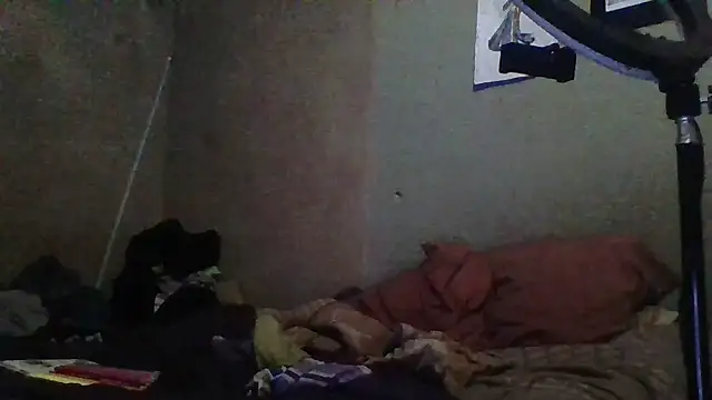 Snapshot of Moorella1 chatting on 09.16.25 Moorella1 online show from 09.16.25