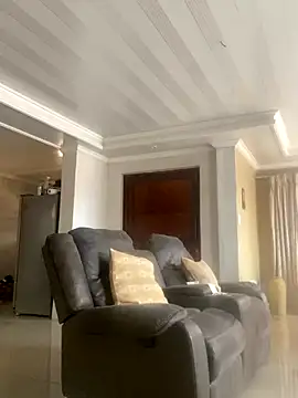 Snapshot of Moorella1 chatting on 10.09.25 Moorella1 online show from 10.09.25